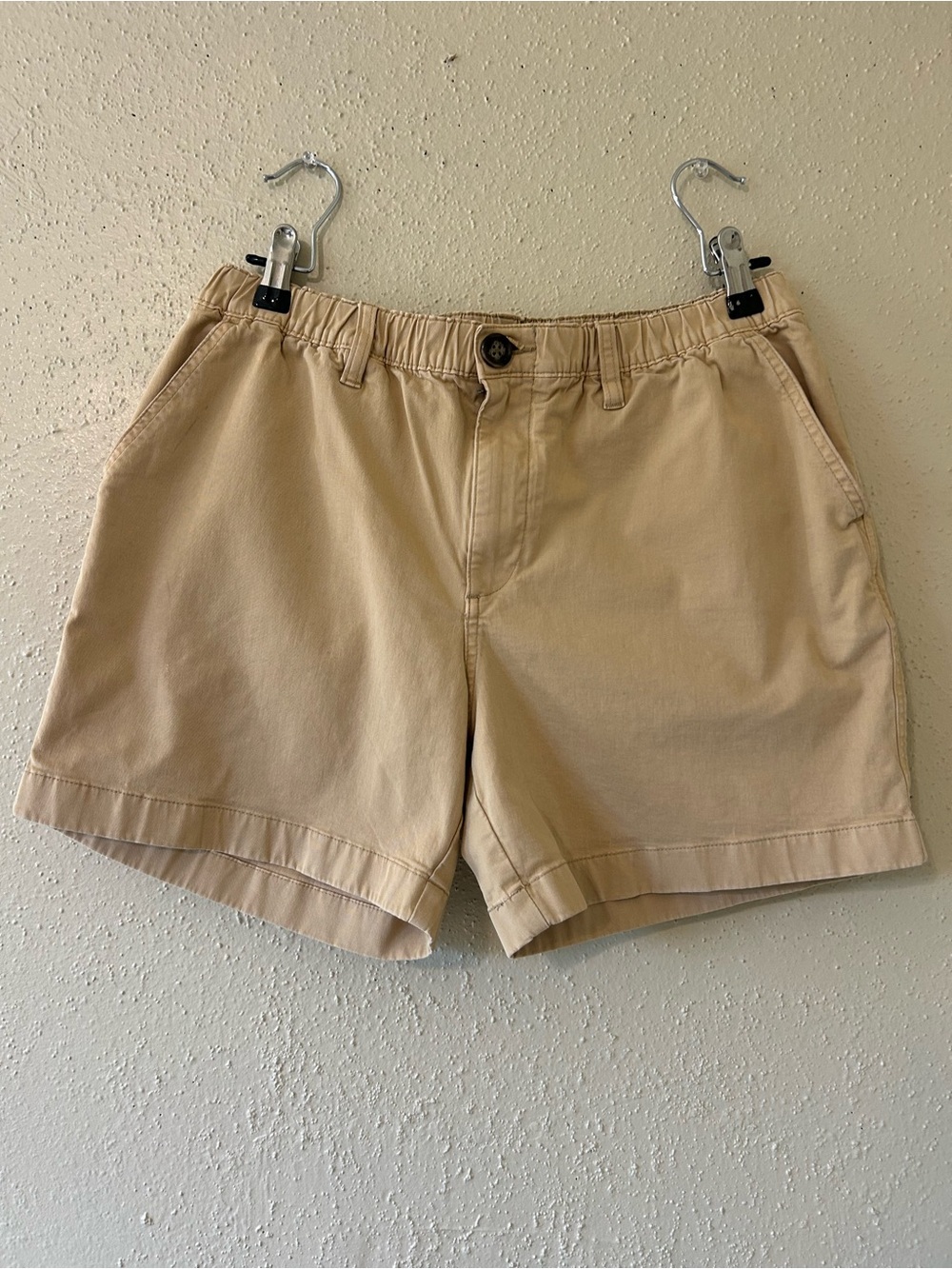 chubbies Tan Flat-Front Casual Shorts